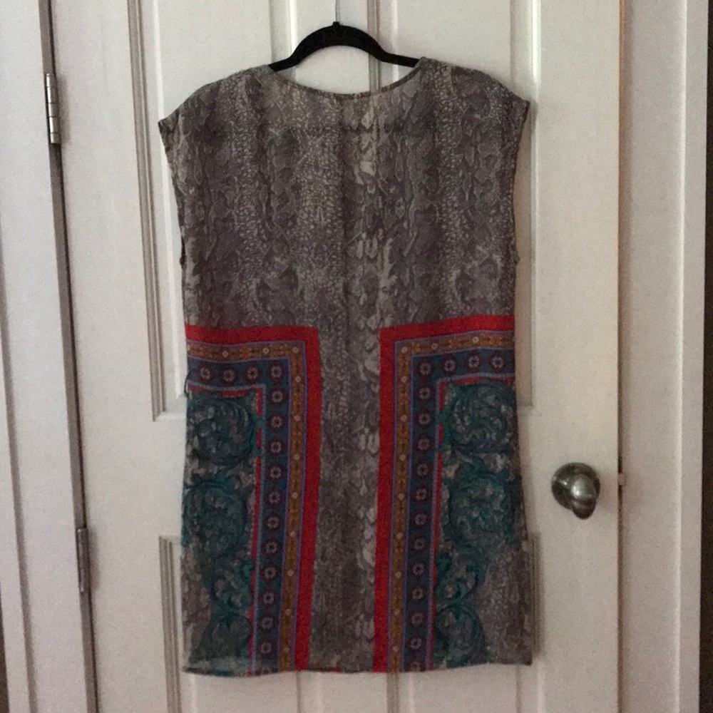 Dress - Picture 3 of 3